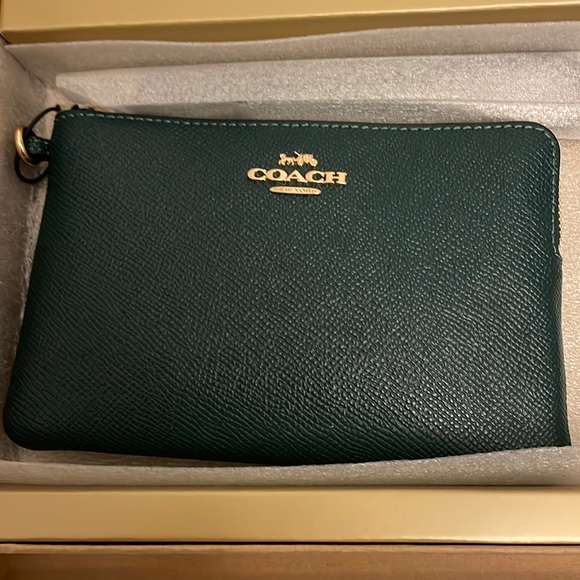 New Coach Boxed corner zip wristlet - Picture 2 of 5